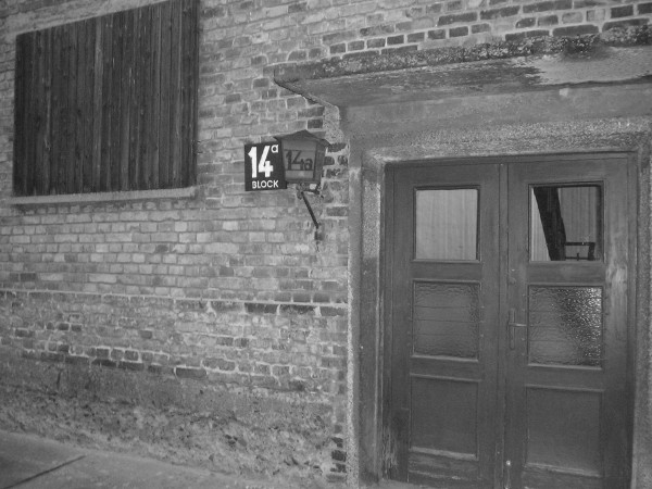 auschwitz15.jpg