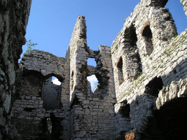 ogrodzieniec24.jpg
