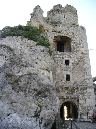 ogrodzieniec29.jpg